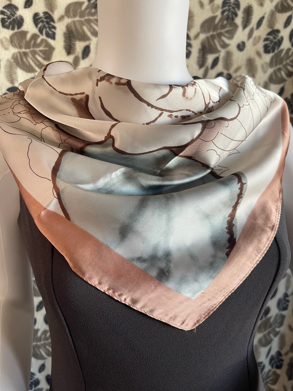 Square camellia floral print scarf 27x 27